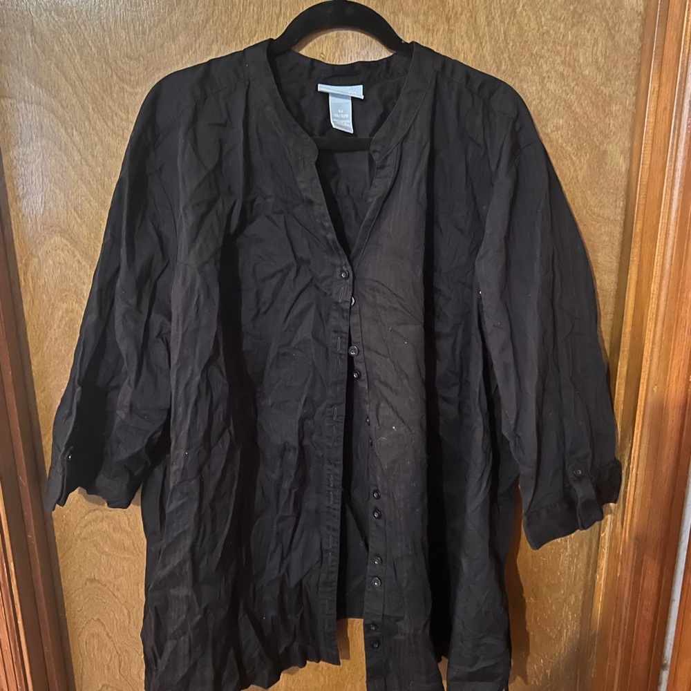 Liz & Me Black Button-Down Long Sleeve Shirt